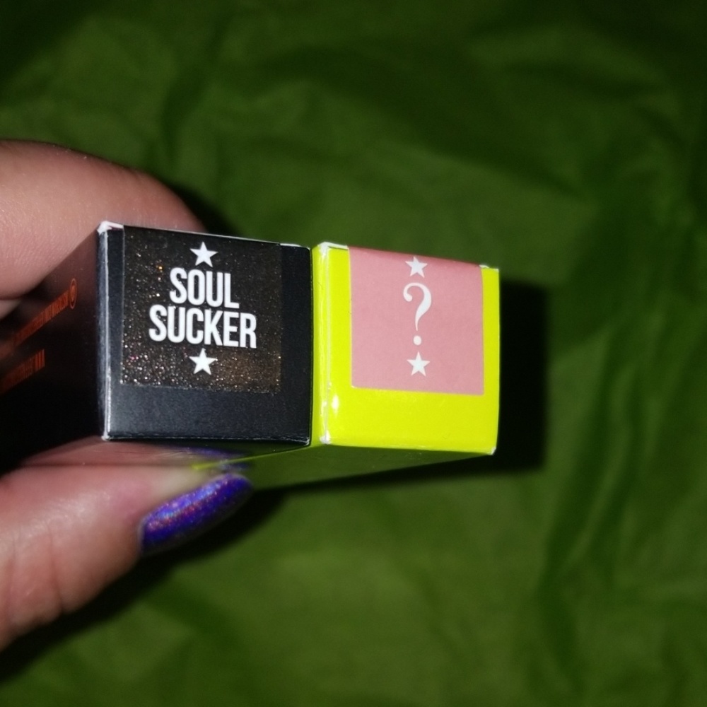 ⚠️NOT FOR SALE⚠️ ISO ZOMBIE KISS⚠️